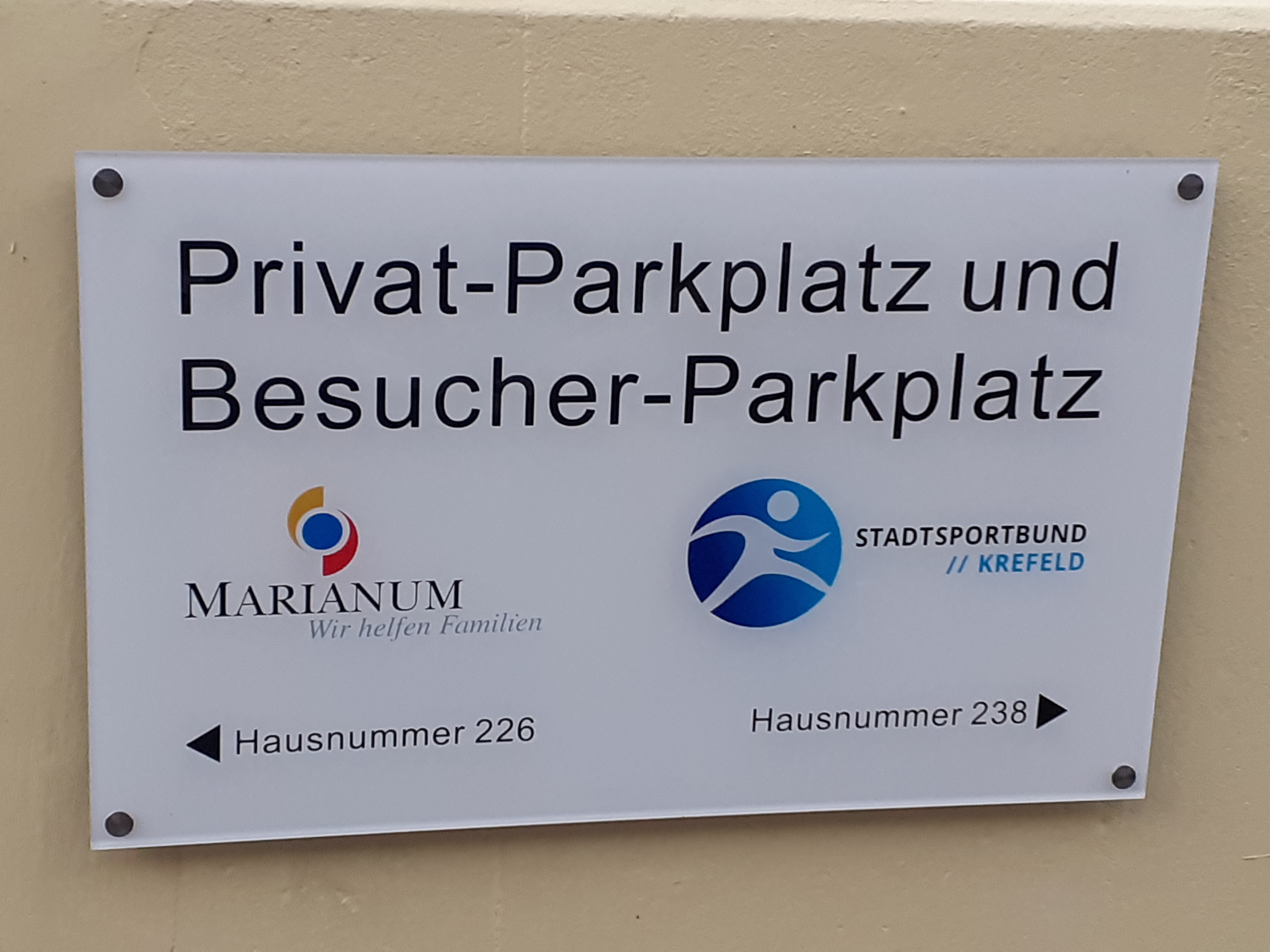 Marianum erweitert Parkmöglichkeiten
