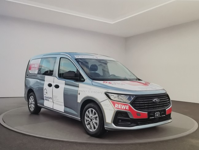 Der neue Werbebus ist da!
